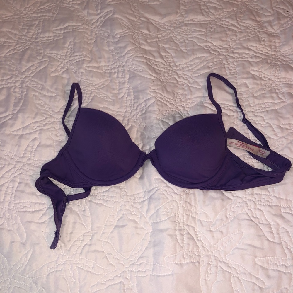 Pink Victoria’s Secret comfy t-shirt bra